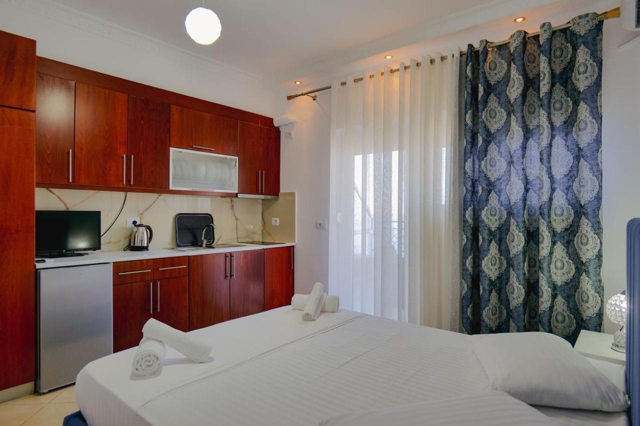 Eleni Guest House Sarandë エクステリア 写真