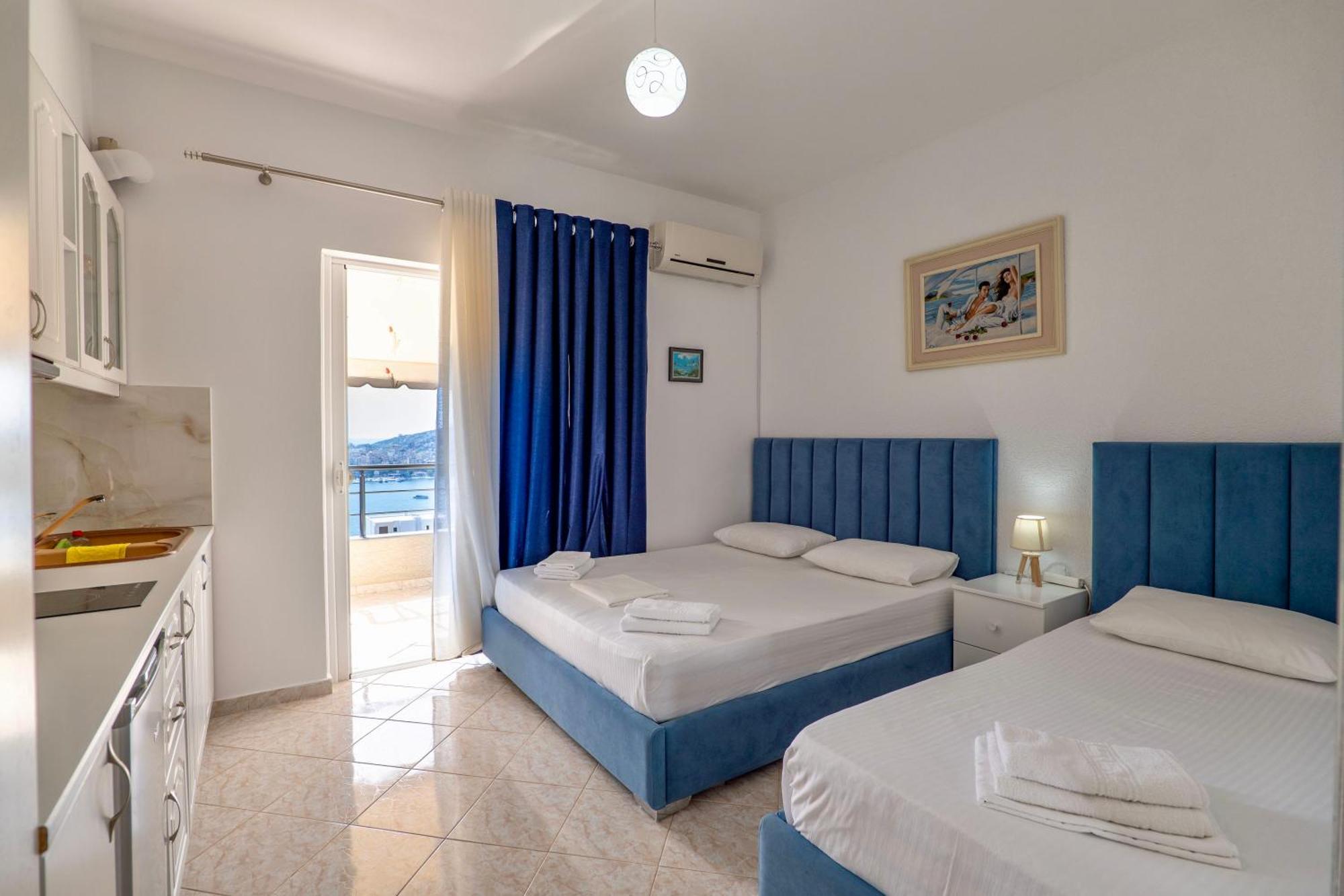 Eleni Guest House Sarandë エクステリア 写真