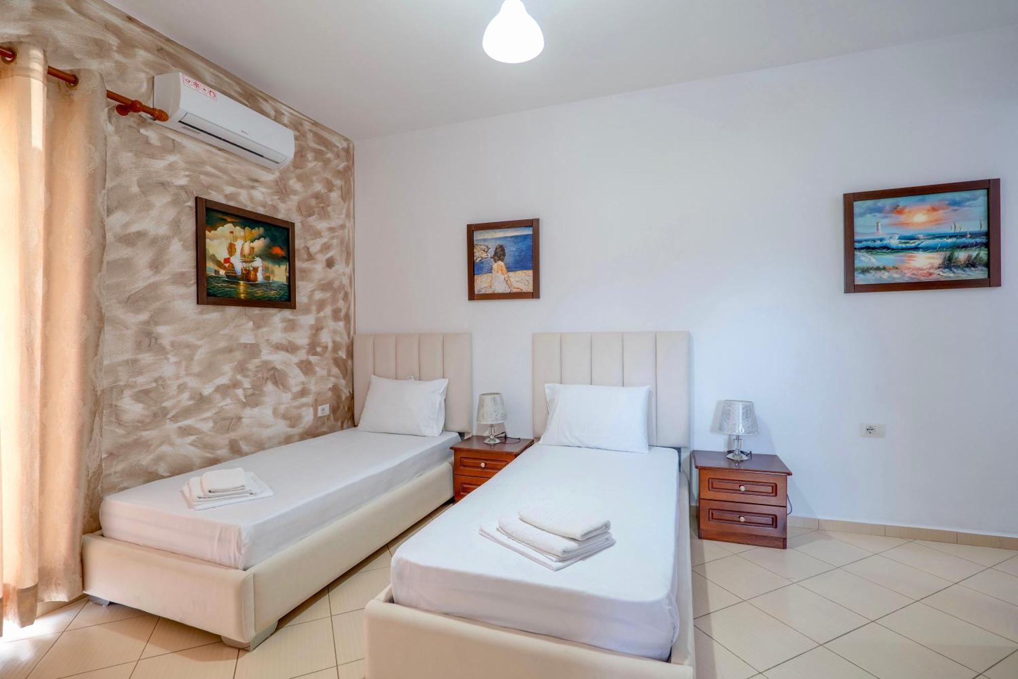 Eleni Guest House Sarandë エクステリア 写真