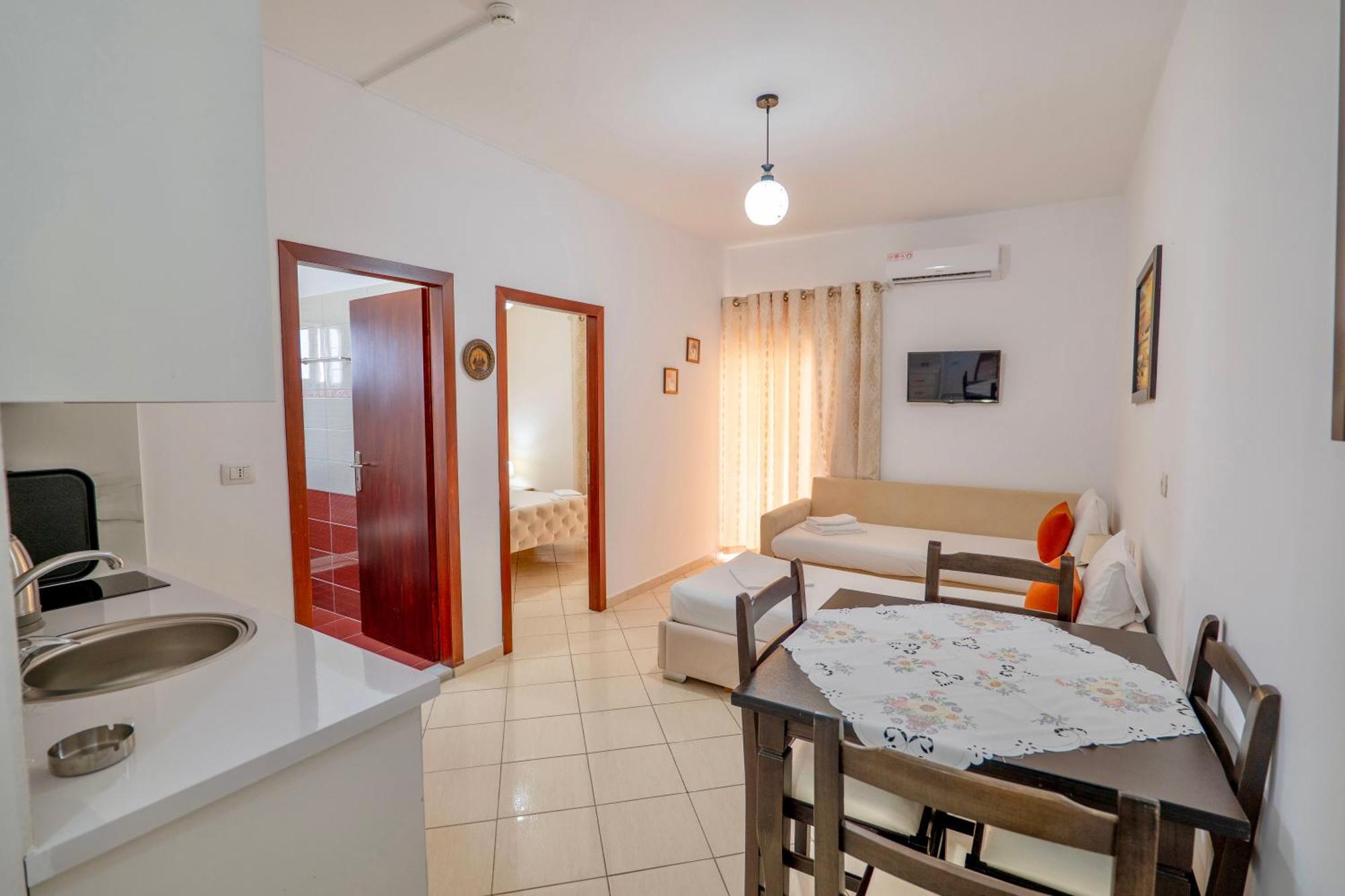Eleni Guest House Sarandë エクステリア 写真
