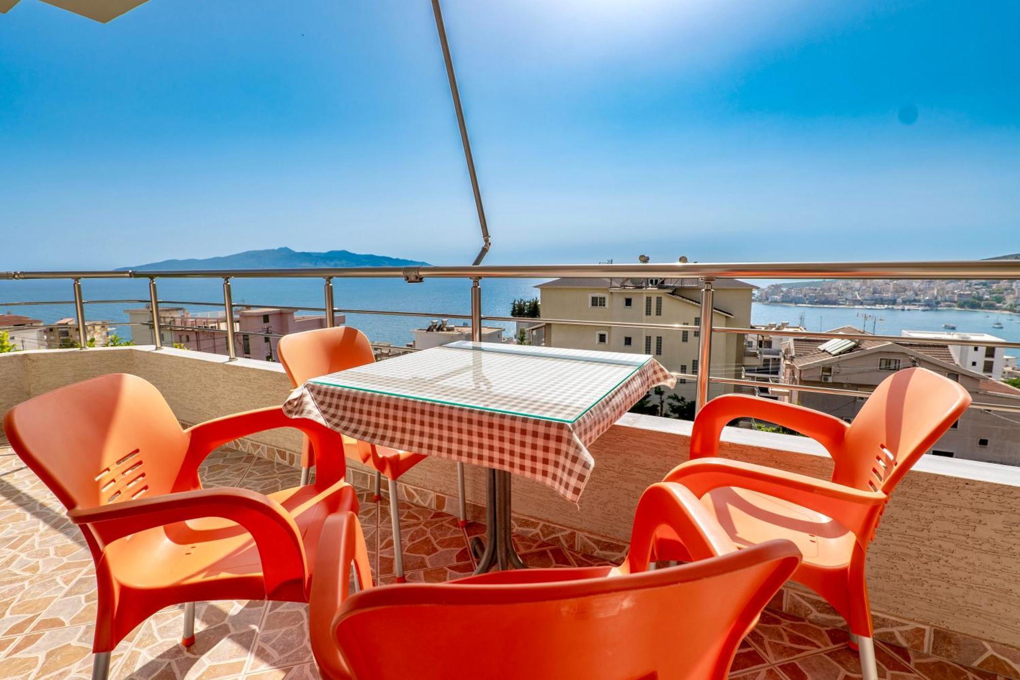 Eleni Guest House Sarandë エクステリア 写真