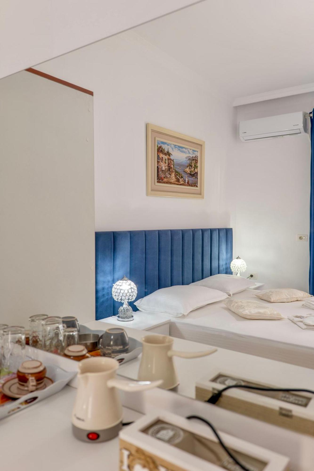 Eleni Guest House Sarandë エクステリア 写真